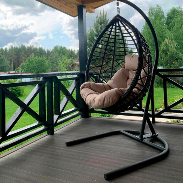 Для сайта АКЦИЯ Подвесное кресло VELONA (экоротанг: Трубка 10-13 мм темно-коричневый, корзина: Цельносварной, опора: Сталь Чёрный, подушка: Oxford бежевый)