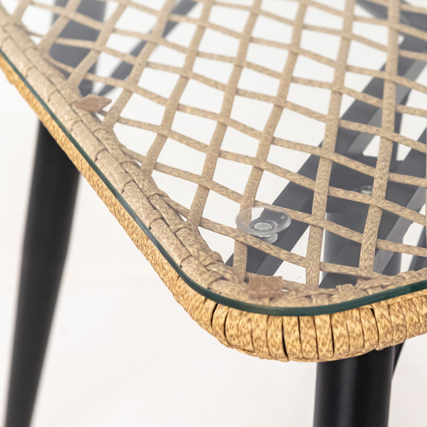 Стол обеденный AURA квадратный со стеклом Стол обеденный AURA квадратный со стеклом